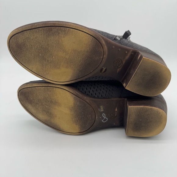 Lucky Brand Brielley Gray Suede Leather Perforated Ankle Bootie Size 9.5 M - Picture 7 of 11